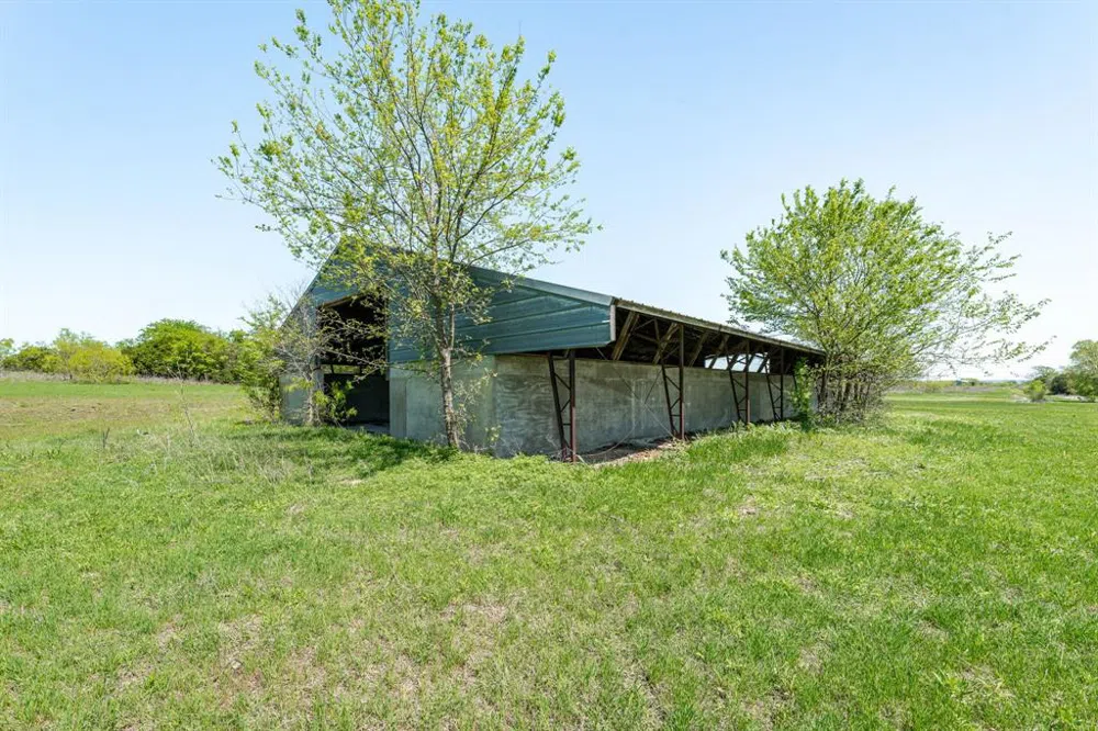 269 Private Road 2362 Meridian, TX 76665