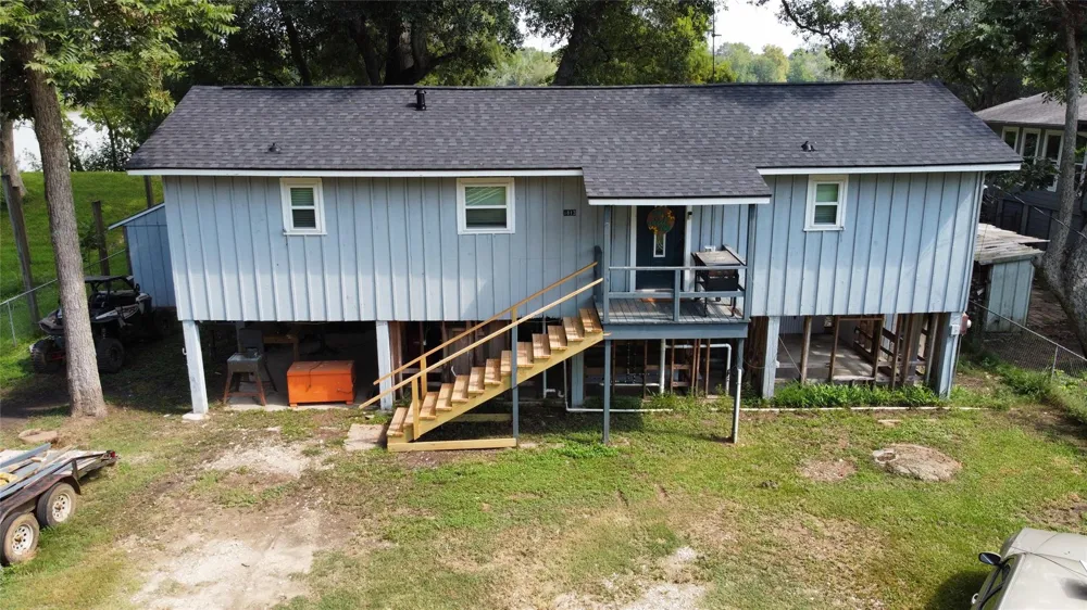 1813 County Road 1333 Liberty, TX 77575