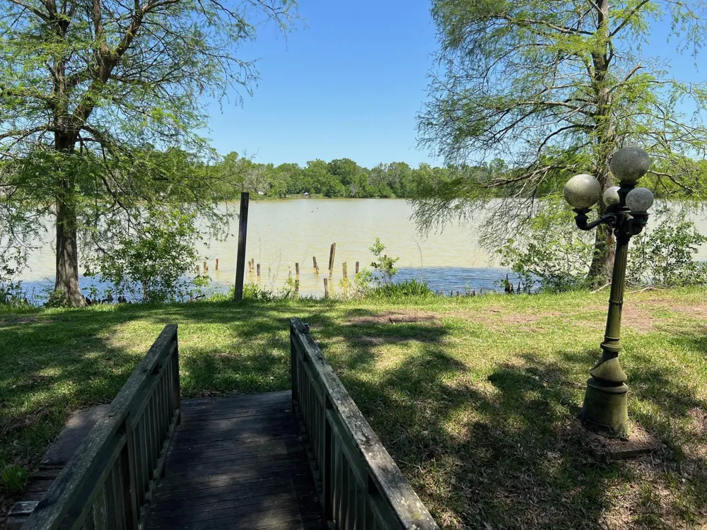 1813 County Road 1333 Liberty, TX 77575
