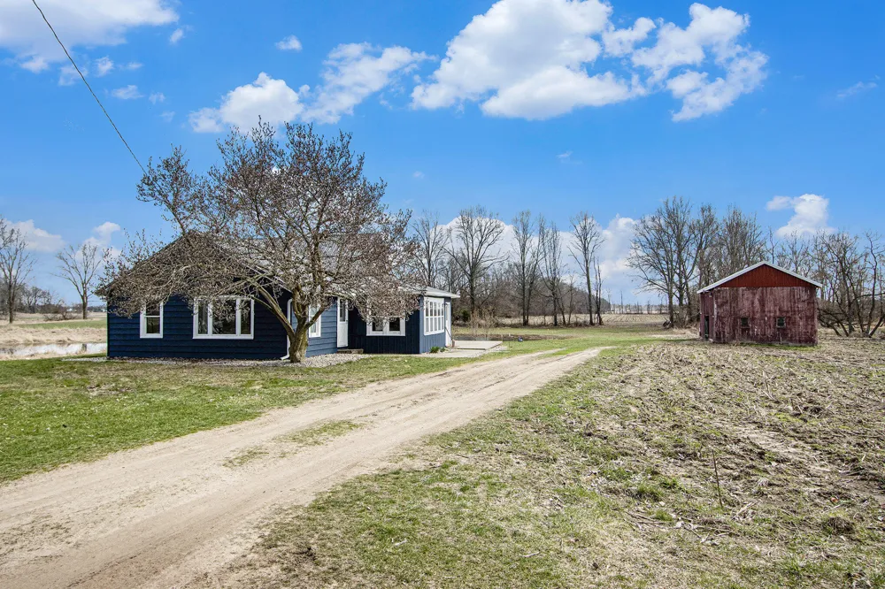 30725 Orla Engle Road Colon, MI 49040