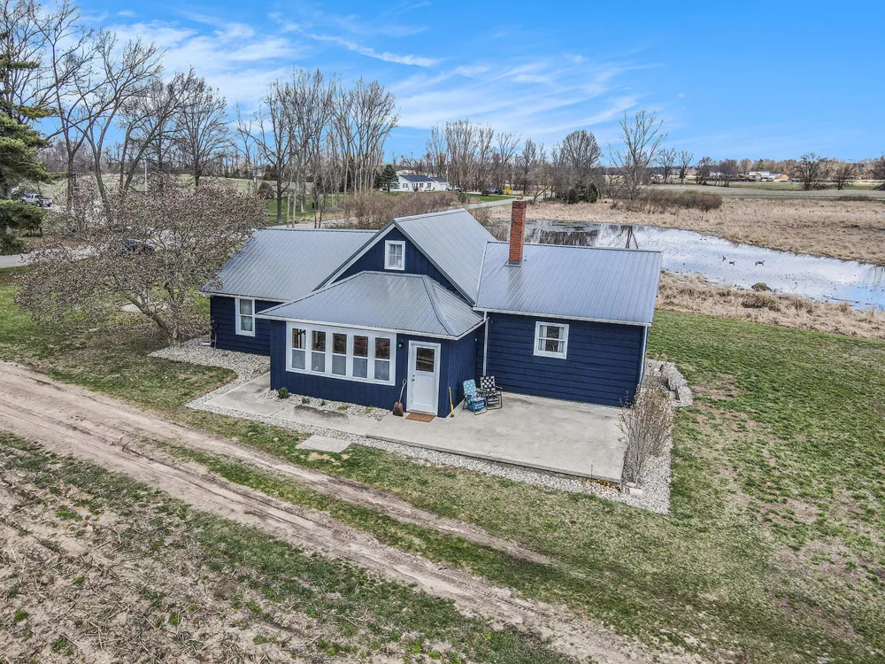 30725 Orla Engle Road Colon, MI 49040