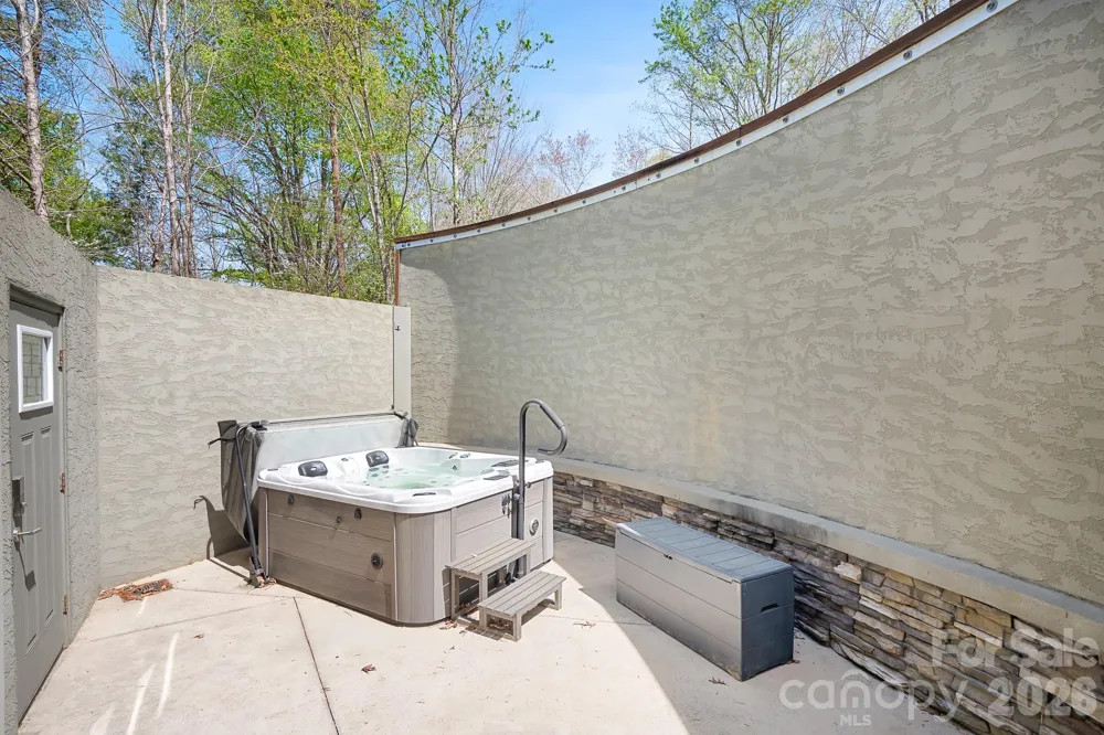 3249 Ivey Creek Road Maiden, NC 28650