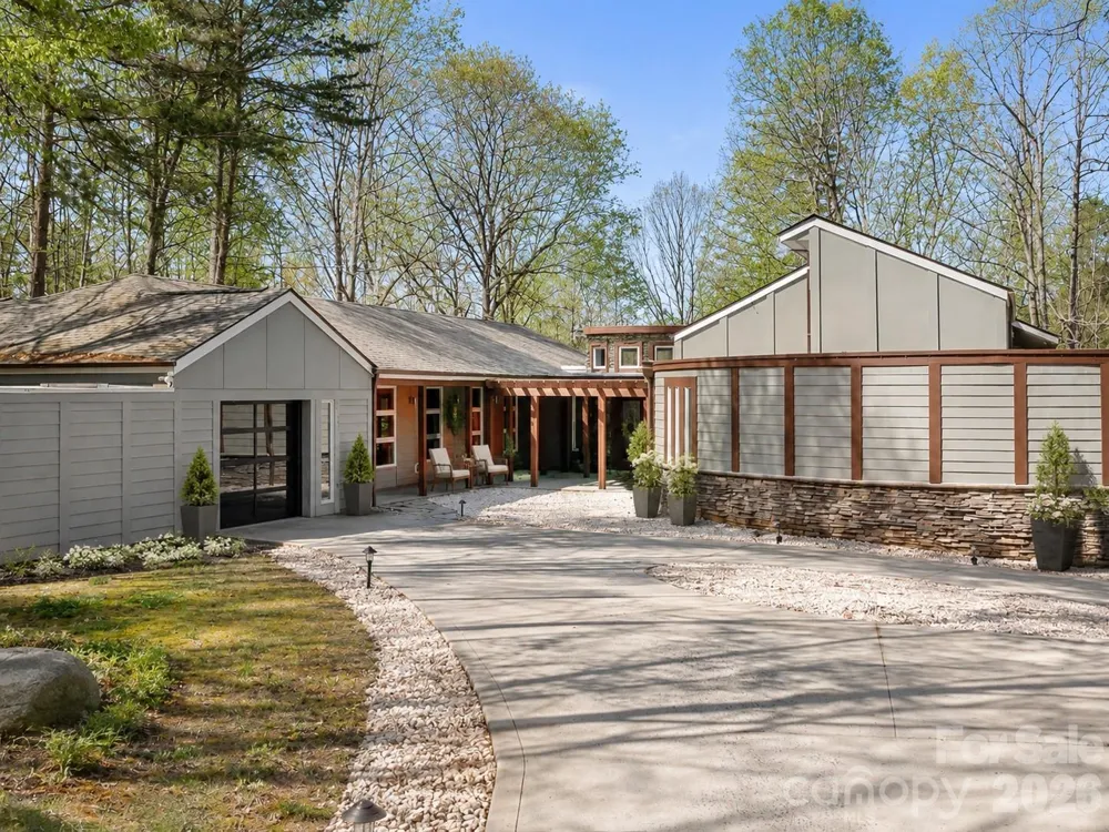 3249 Ivey Creek Road Maiden, NC 28650