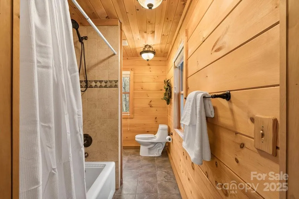 502 CALEDONIA LOOP Landrum, SC 29356