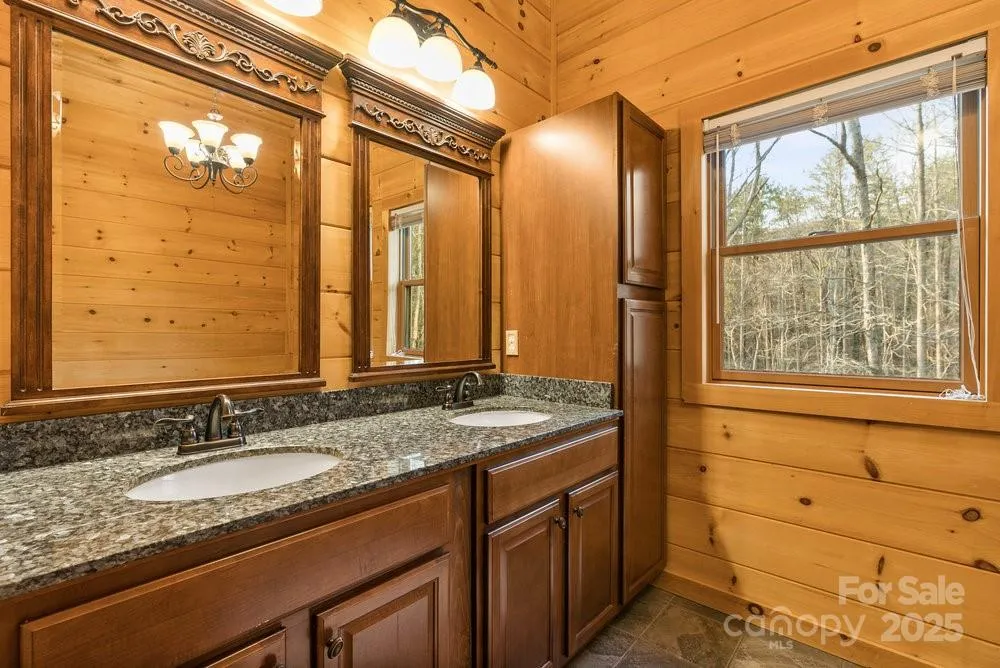 502 CALEDONIA LOOP Landrum, SC 29356