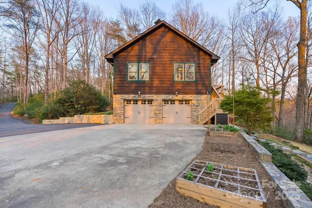 502 CALEDONIA LOOP Landrum, SC 29356