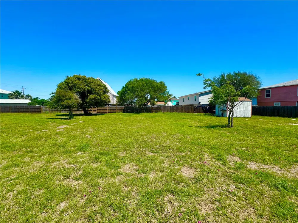 122 Riviera Drive Corpus Christi, TX 78418