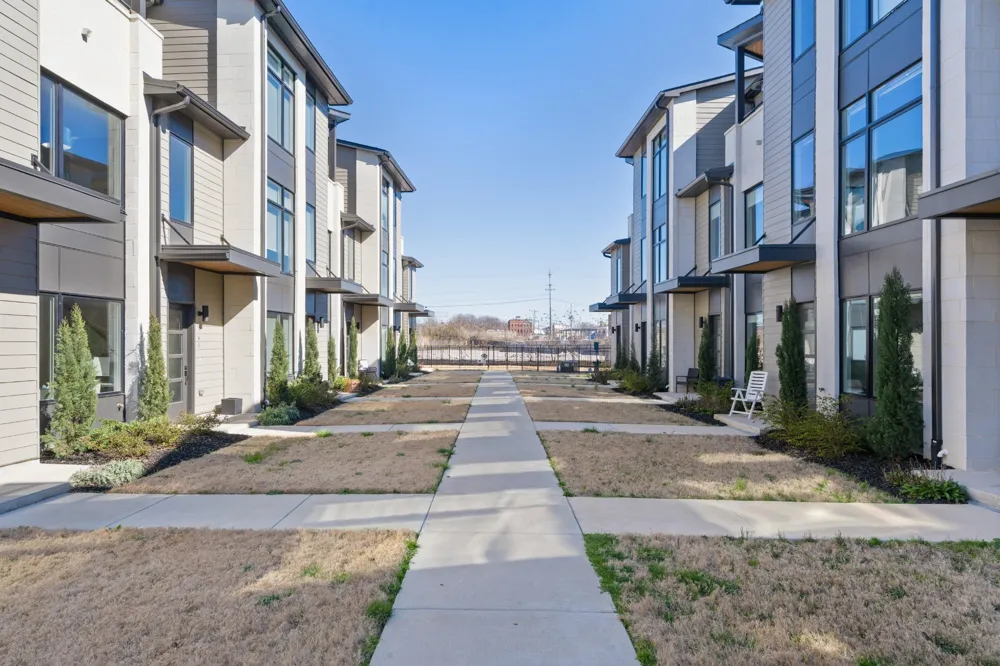737 Burnside Place Chattanooga, TN 37408
