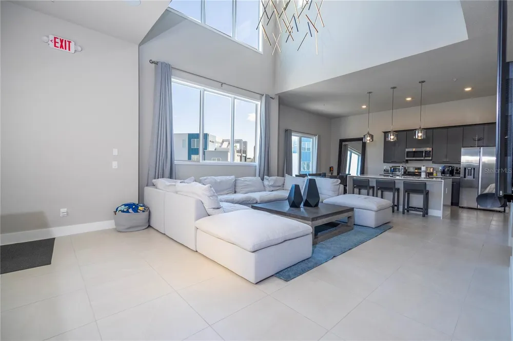7770 SANDY RIDGE DRIVE #219 Reunion, FL 34747