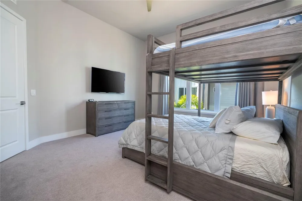 7770 SANDY RIDGE DRIVE #219 Reunion, FL 34747