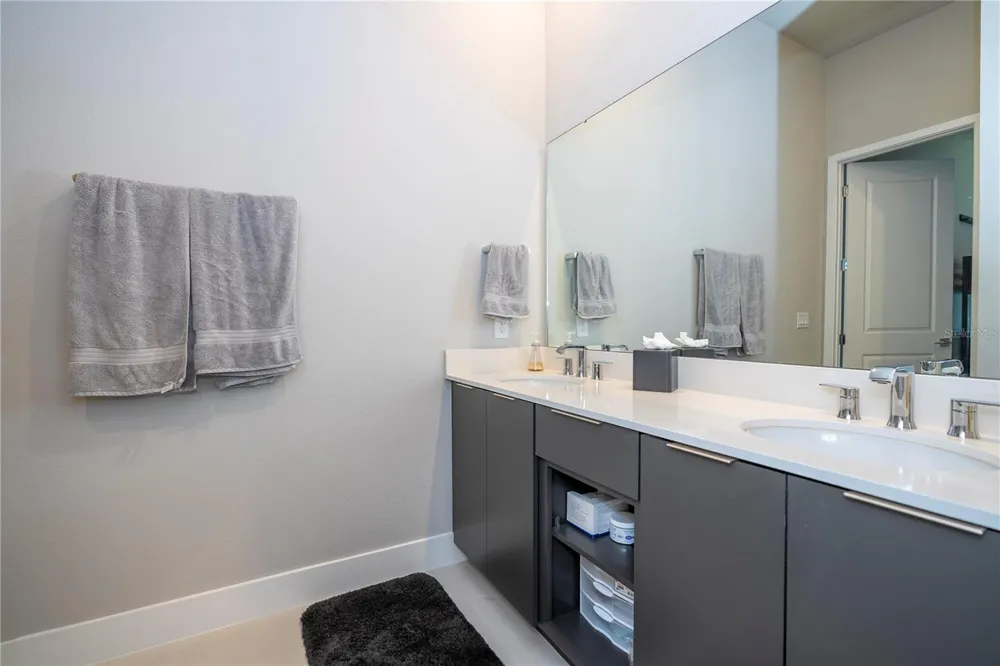 7770 SANDY RIDGE DRIVE #219 Reunion, FL 34747