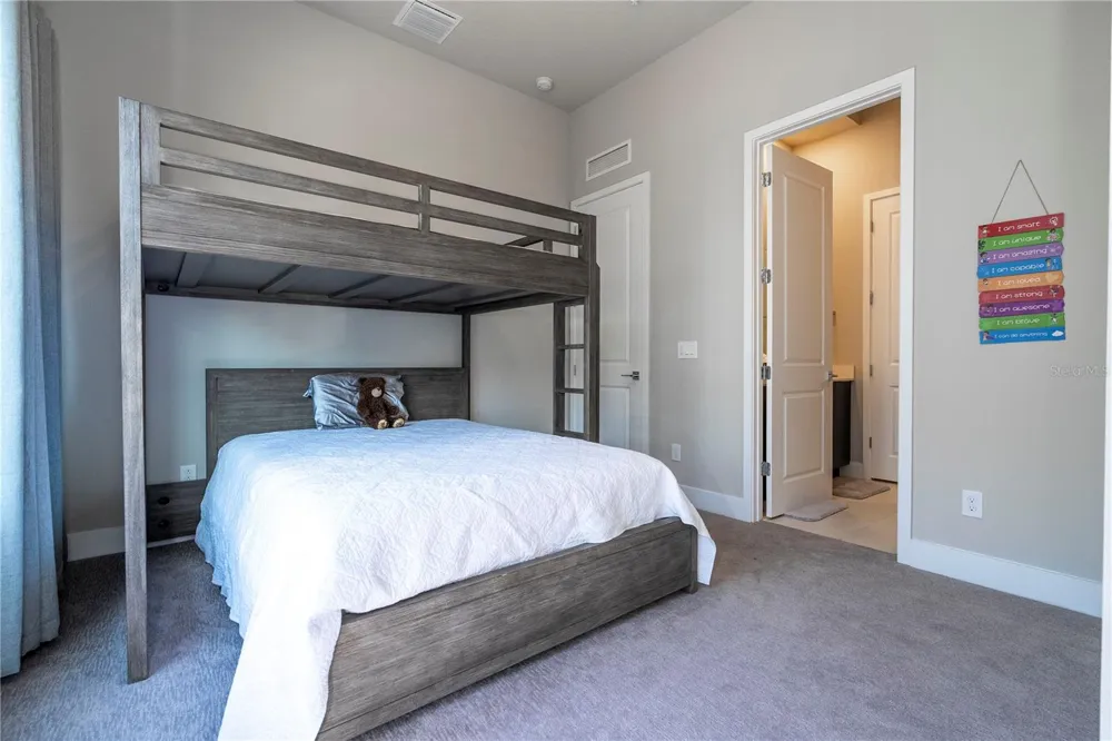 7770 SANDY RIDGE DRIVE #219 Reunion, FL 34747
