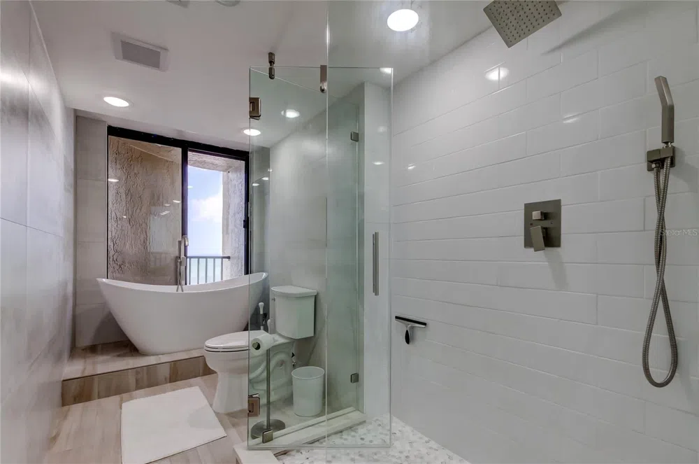 1290 GULF BOULEVARD #1102 Clearwater Beach, FL 33767