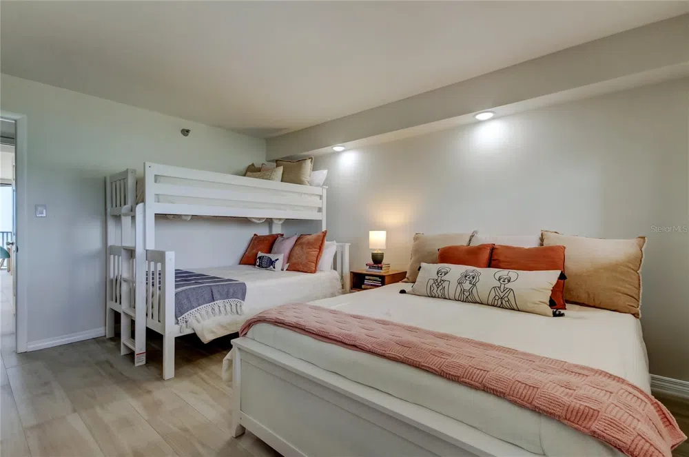 1290 GULF BOULEVARD #1102 Clearwater Beach, FL 33767