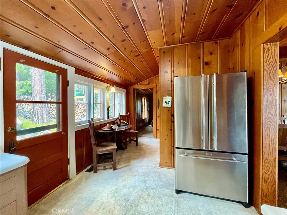39121 Lake Drive Bass Lake, CA 93604