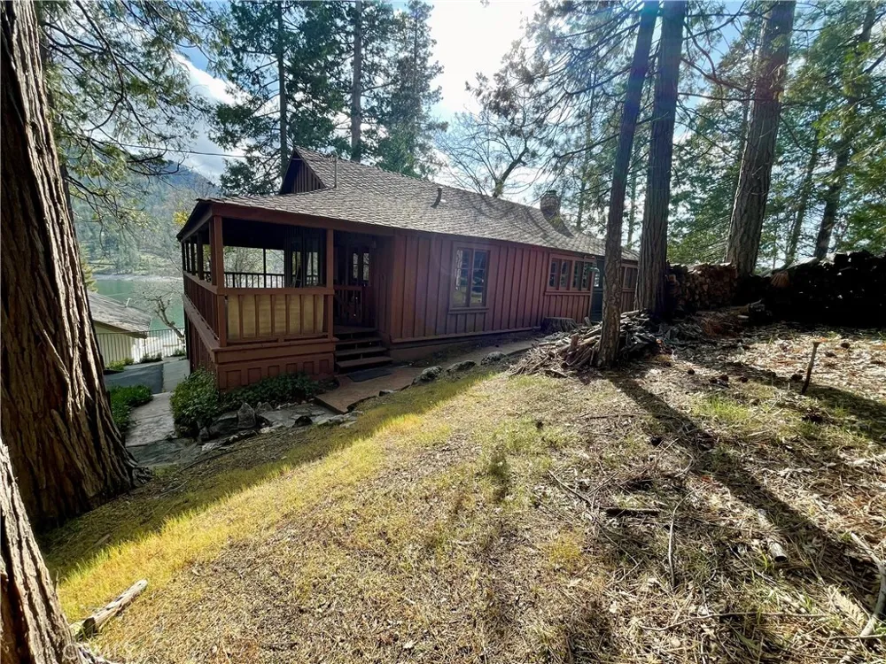 39121 Lake Drive Bass Lake, CA 93604