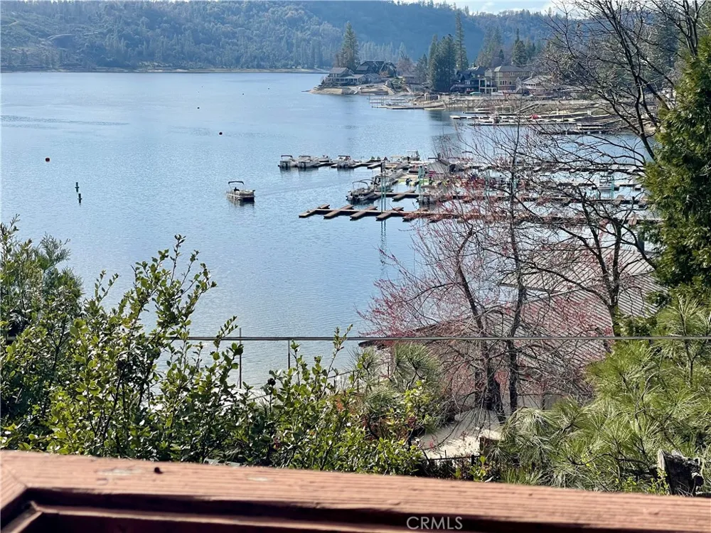 39121 Lake Drive Bass Lake, CA 93604
