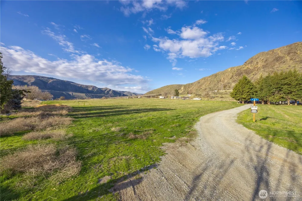 123 Chelan Falls Chelan Falls, WA 98817