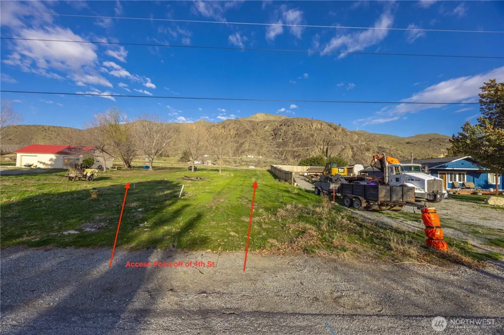 123 Chelan Falls Chelan Falls, WA 98817