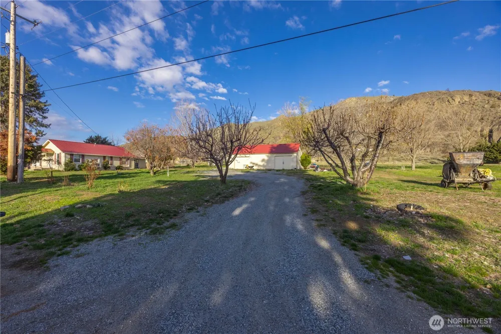 123 Chelan Falls Chelan Falls, WA 98817