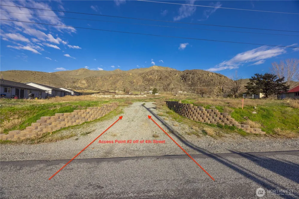 123 Chelan Falls Chelan Falls, WA 98817