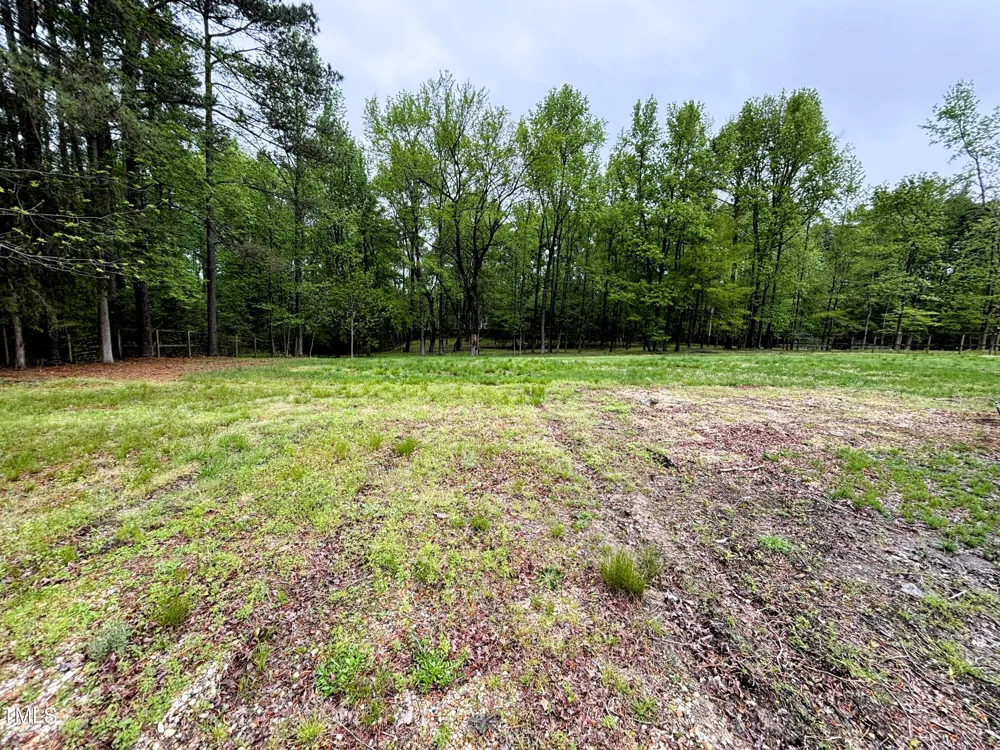 1712 Avent Ferry Road Holly Springs, NC 27540