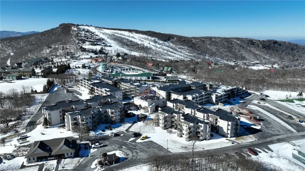 301 Pinnacle Inn Road #3130 Beech Mountain, NC 28604