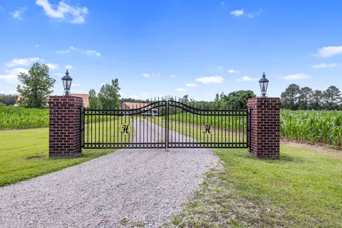 5370 Slocum Trail