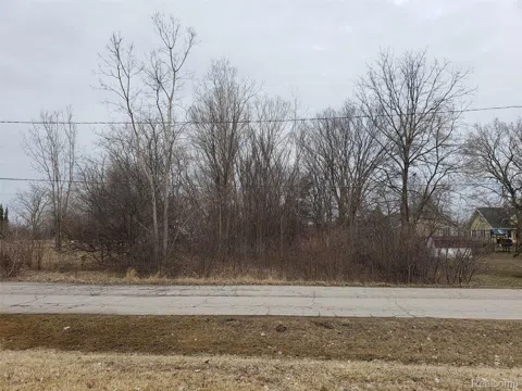 LINCOLN MANOR DRIVE