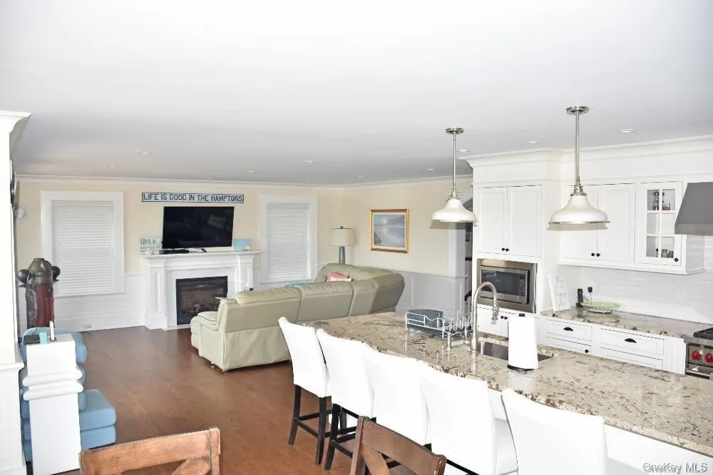 493 Dune Road Westhampton Beach, NY 11978