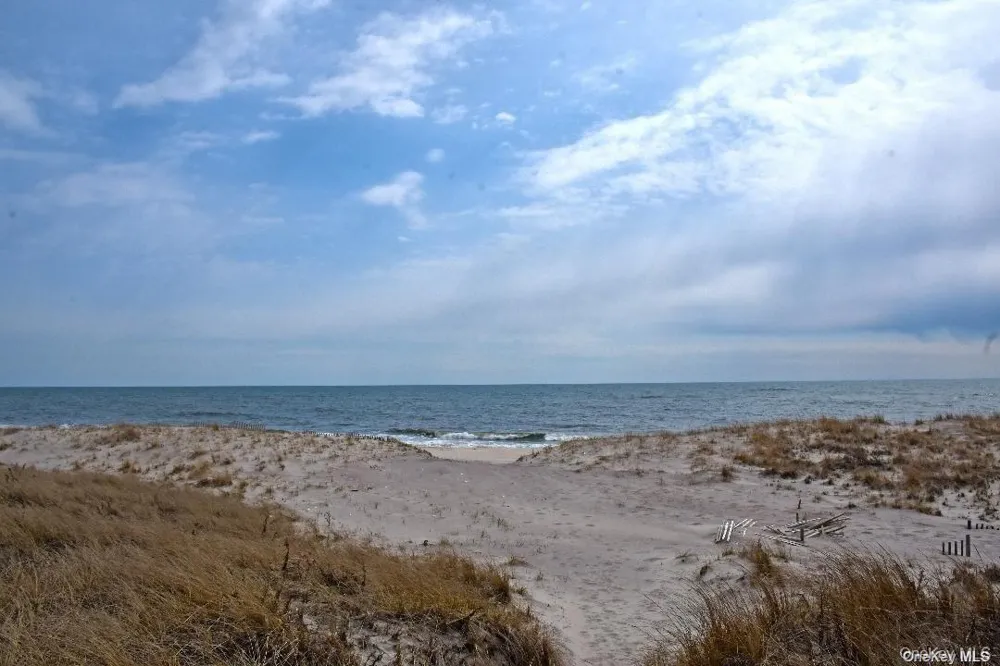 493 Dune Road Westhampton Beach, NY 11978