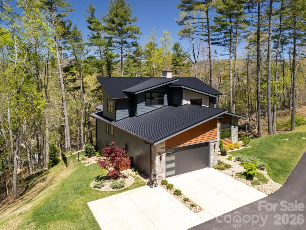 42 Spring Cove Road Asheville, NC 28804