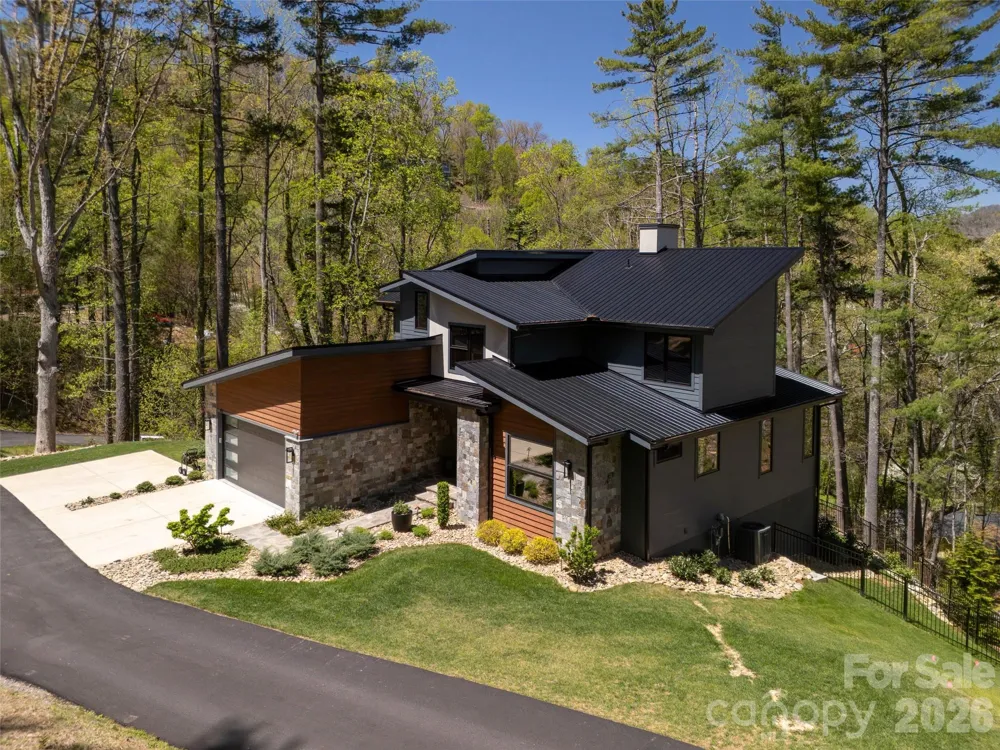 42 Spring Cove Road Asheville, NC 28804
