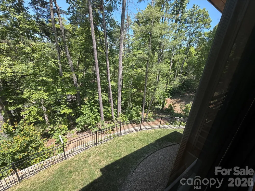 42 Spring Cove Road Asheville, NC 28804