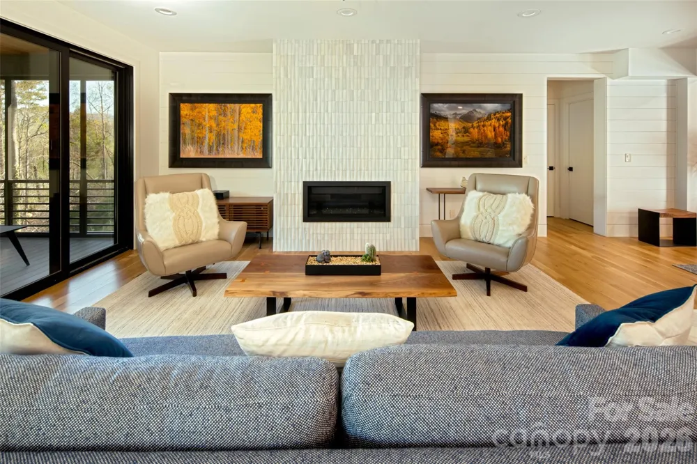 42 Spring Cove Road Asheville, NC 28804