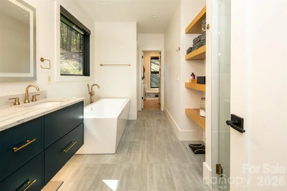42 Spring Cove Road Asheville, NC 28804