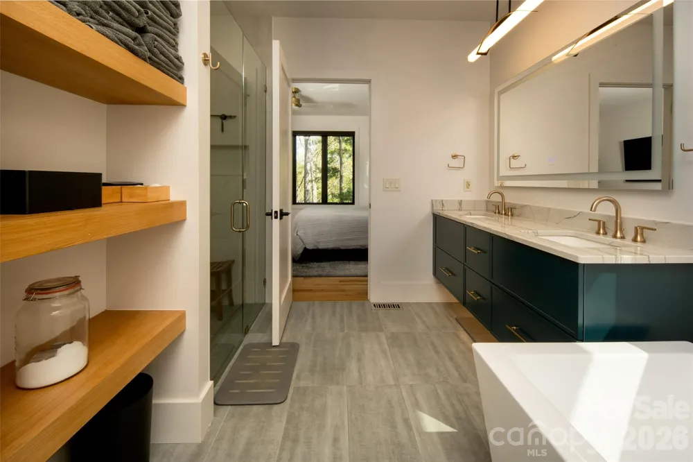 42 Spring Cove Road Asheville, NC 28804