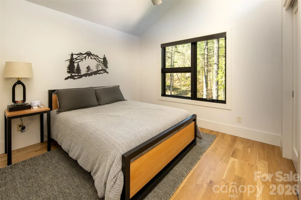 42 Spring Cove Road Asheville, NC 28804