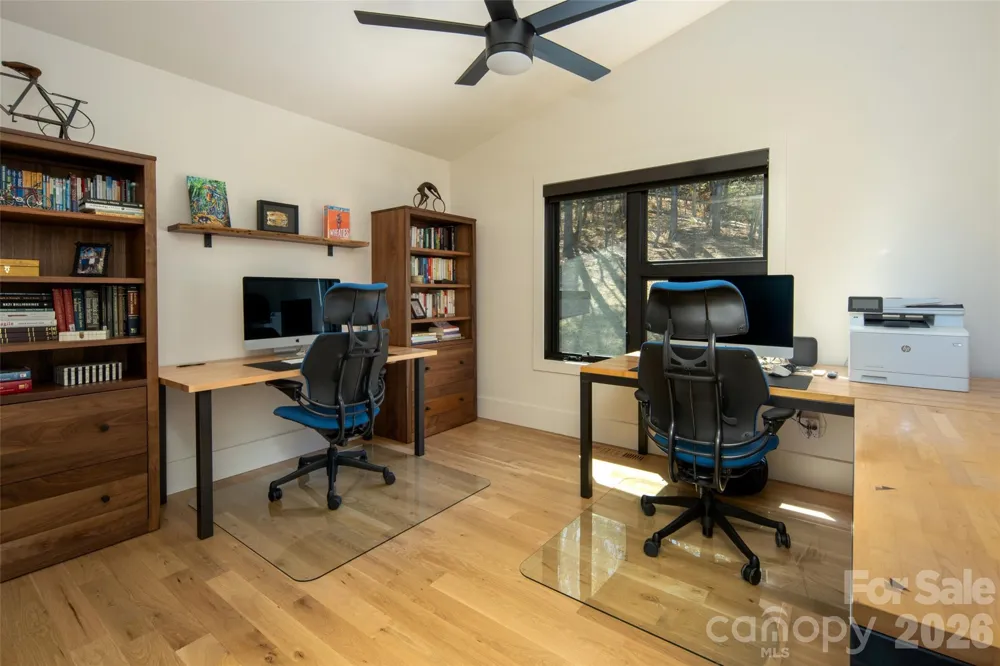 42 Spring Cove Road Asheville, NC 28804