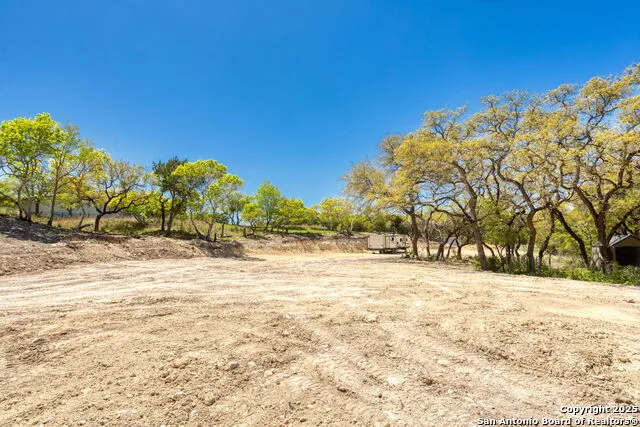 421 Lake Side Cir Boerne, TX 78006
