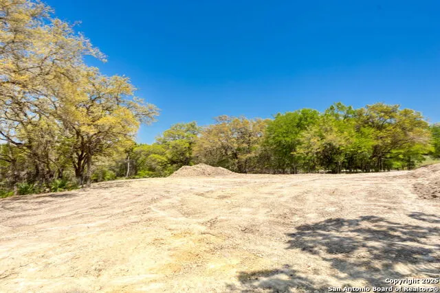 421 Lake Side Cir Boerne, TX 78006