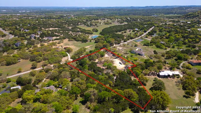421 Lake Side Cir Boerne, TX 78006