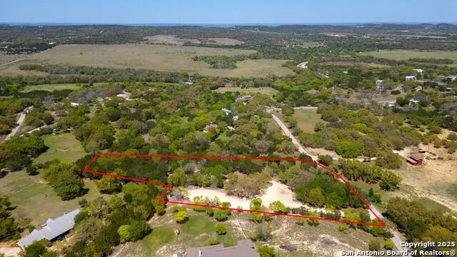 421 Lake Side Cir Boerne, TX 78006