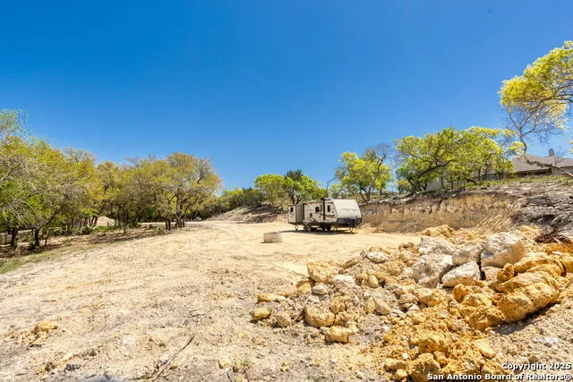 421 Lake Side Cir Boerne, TX 78006
