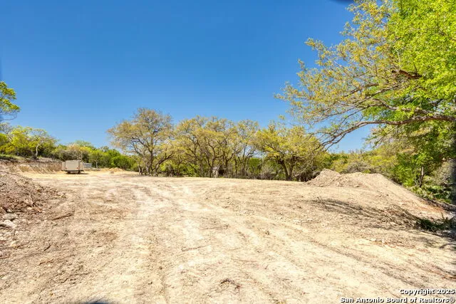 421 Lake Side Cir Boerne, TX 78006