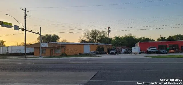 539 Historic Old Hwy 90 San Antonio, TX 78237