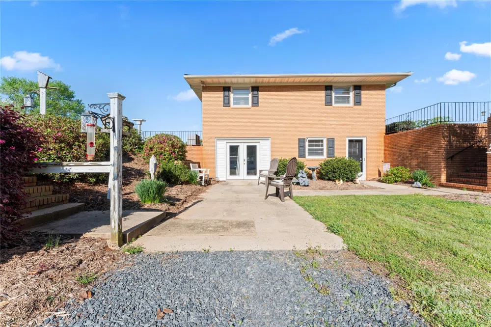 36984 B&C Carter Road New London, NC 28127