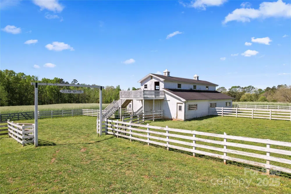 36984 B&C Carter Road New London, NC 28127