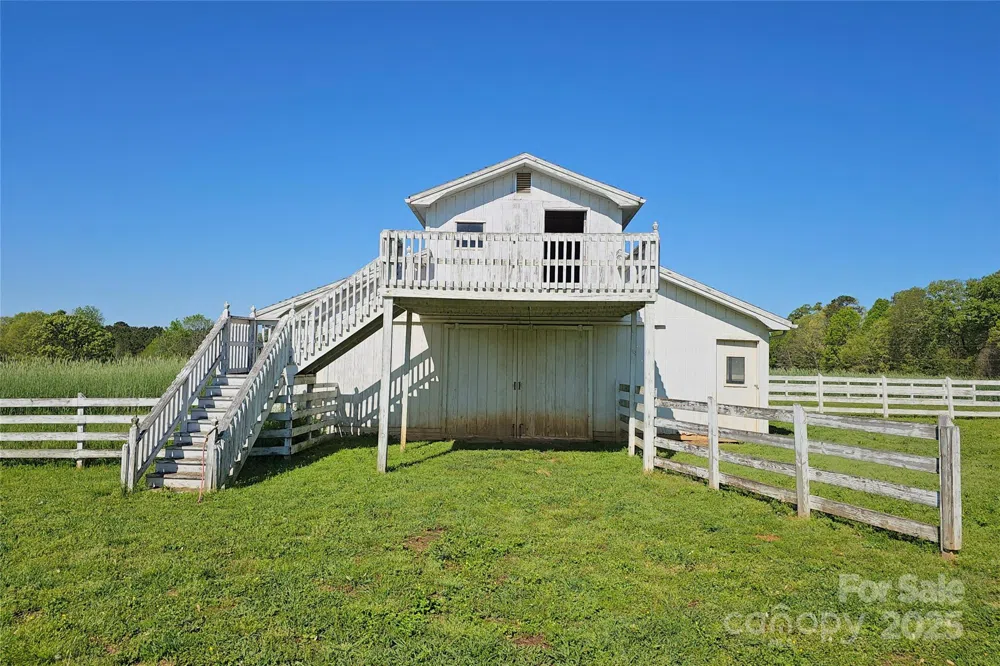 36984 B&C Carter Road New London, NC 28127