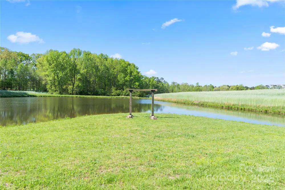 36984 B&C Carter Road New London, NC 28127